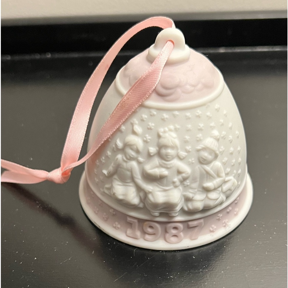 Lladro vintage 1987 Christmas ornament